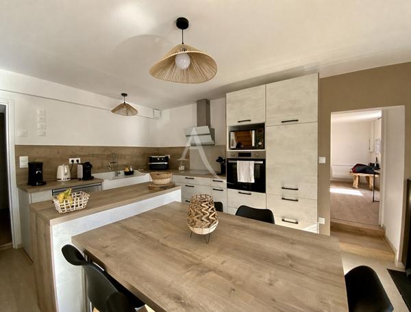 Maison Tugeras Saint Maurice 5 pièce(s) 104 m2