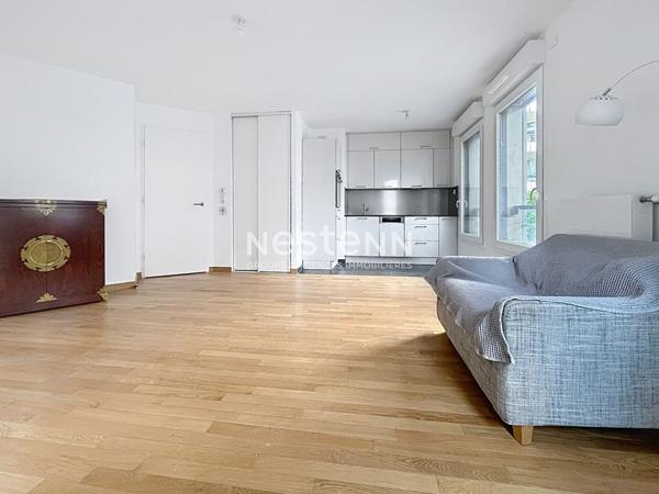 ISSY LES MOULINEAUX - Rue Diderot: Appartement 3 pièces 57m2 metro standing récent