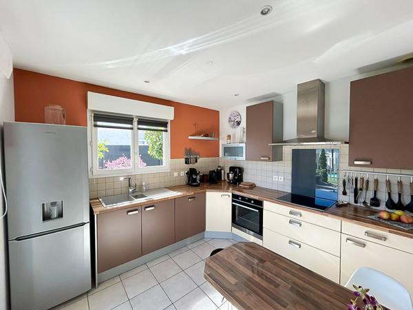 Magnifique villa 4 faces Secteur Catalunya / Garage/ Piscine sur parcelle de 361m2