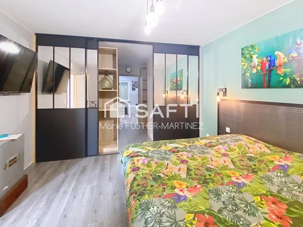 5 pièces - 145 m² habitables (env) et 65 m² a aménager en appartement, espace professionnel, chambres..