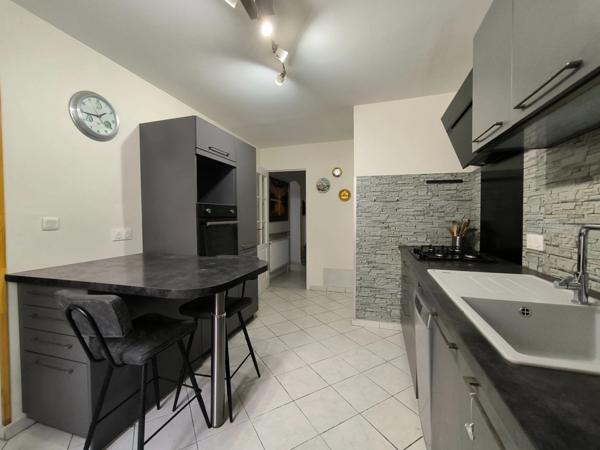 Maison 192m²-Terrain 158m²-4 chambres-Cave