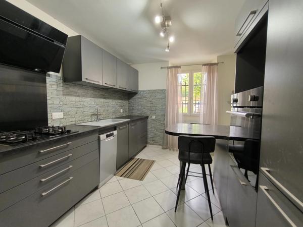 Maison 192m²-Terrain 158m²-4 chambres-Cave