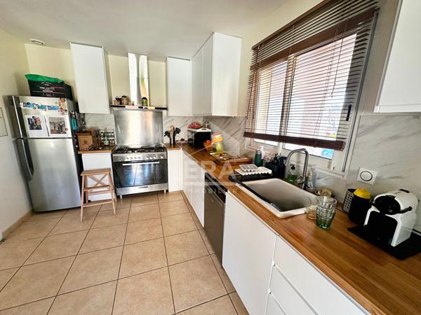 Perpignan Massilia - Mas Vermeil : Maison de plain pied 5 chambres avec piscine à vendre
