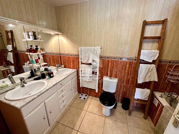 Perpignan Massilia - Mas Vermeil : Maison de plain pied 5 chambres avec piscine à vendre