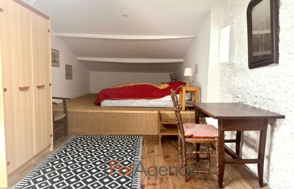 Authentique maison charentaise rénovée.