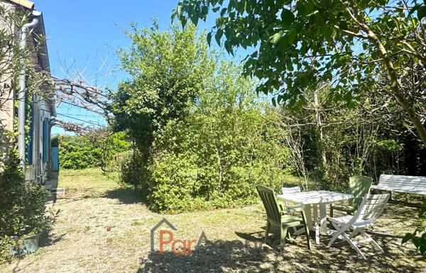 Authentique maison charentaise rénovée.