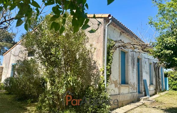 Authentique maison charentaise rénovée.