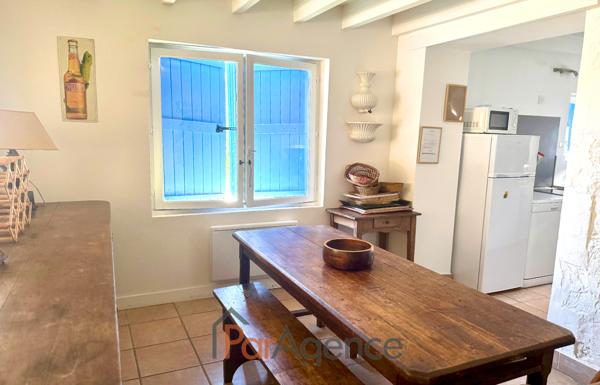 Authentique maison charentaise rénovée.