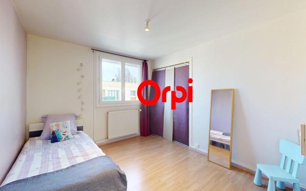 Appartement à vendre    4 pièces • 74 m2 Vaulx-en-Velin