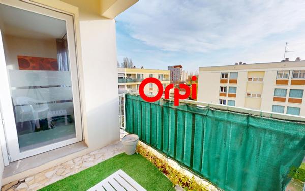 Appartement à vendre    4 pièces • 74 m2 Vaulx-en-Velin