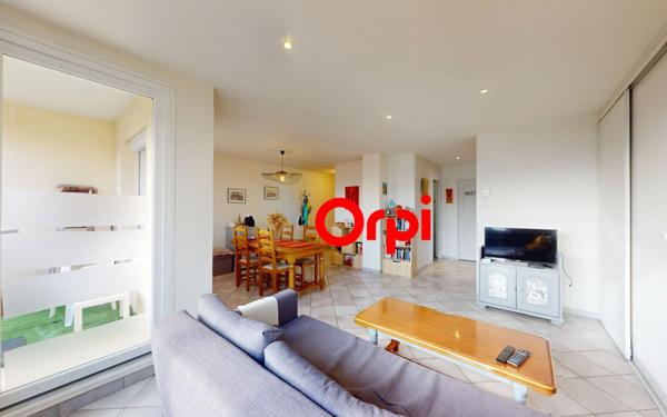 Appartement à vendre    4 pièces • 74 m2 Vaulx-en-Velin