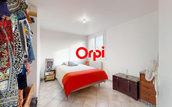 Appartement à vendre    4 pièces • 74 m2 Vaulx-en-Velin
