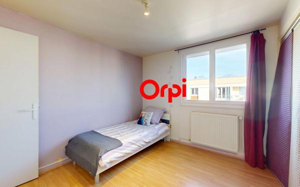 Appartement à vendre    4 pièces • 74 m2 Vaulx-en-Velin