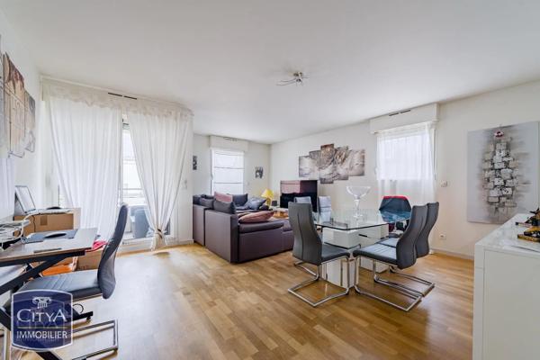 Appartement à vendre 4 pièces 93.4m² Saint-Cyr-sur-Loire (37540)