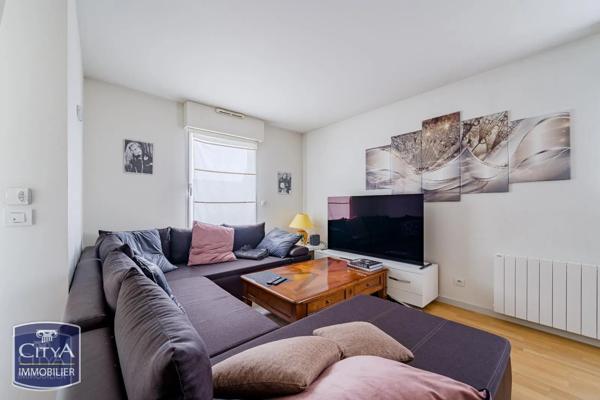 Appartement à vendre 4 pièces 93.4m² Saint-Cyr-sur-Loire (37540)