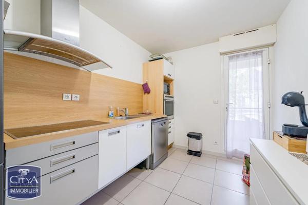 Appartement à vendre 4 pièces 93.4m² Saint-Cyr-sur-Loire (37540)