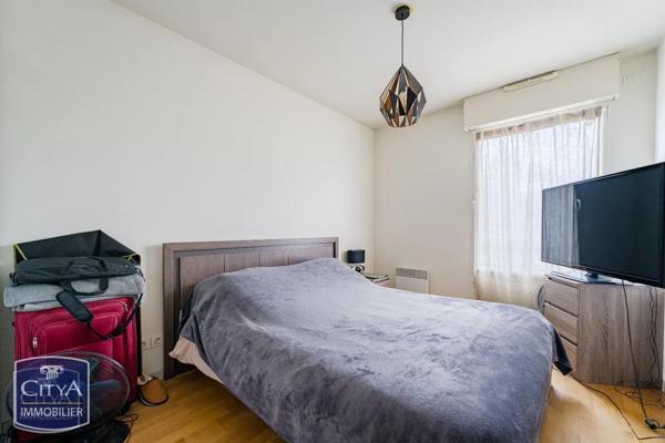 Appartement à vendre 4 pièces 93.4m² Saint-Cyr-sur-Loire (37540)