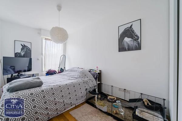 Appartement à vendre 4 pièces 93.4m² Saint-Cyr-sur-Loire (37540)