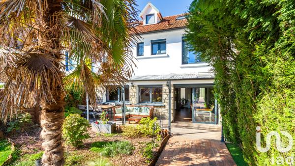 Maison à vendre 6 pièces 150 m² Le Perreux-sur-Marne