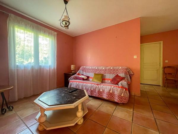 Vue montagne, piscine à St-Hilaire de la côte