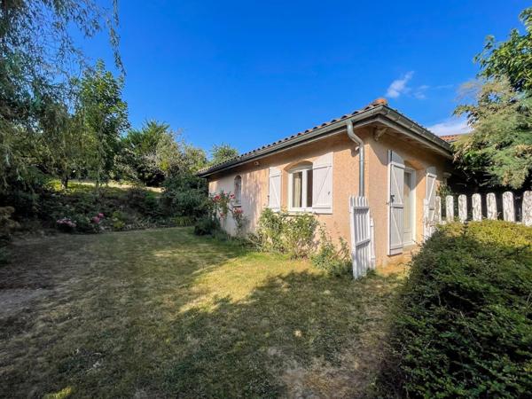 Vue montagne, piscine à St-Hilaire de la côte
