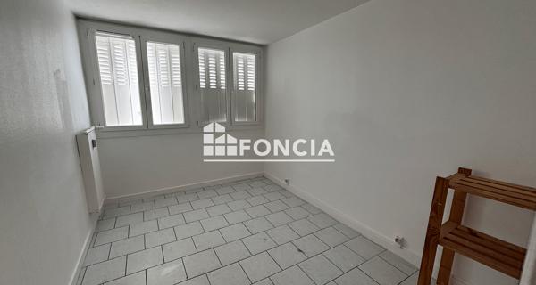 Location Appartement 4 pièces 69.59 m² - Valence 26000