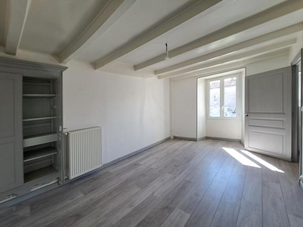 Maison à vendre à Fontaine-Chalendray (17510) - Charente-Maritime