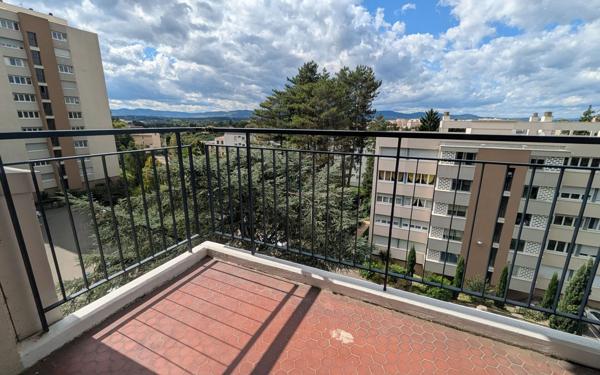 Appartement à vendre    1 pièce • 30,66 m2 Sainte-Foy-lès-Lyon