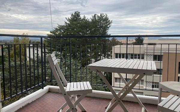 Appartement à vendre    1 pièce • 30,66 m2 Sainte-Foy-lès-Lyon