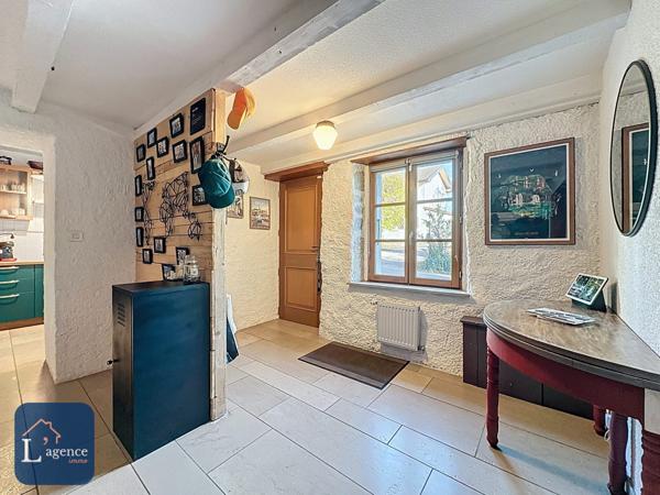 MAISON DE VILLAGE DU XIX SIECLES AVEC TERRASSE - 2 CHAMBRES – 2 PLACES DE STATIONNEMENT