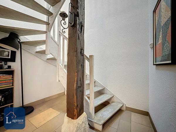 MAISON DE VILLAGE DU XIX SIECLES AVEC TERRASSE - 2 CHAMBRES – 2 PLACES DE STATIONNEMENT