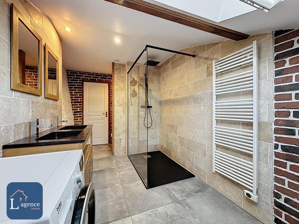 MAISON DE VILLAGE DU XIX SIECLES AVEC TERRASSE - 2 CHAMBRES – 2 PLACES DE STATIONNEMENT