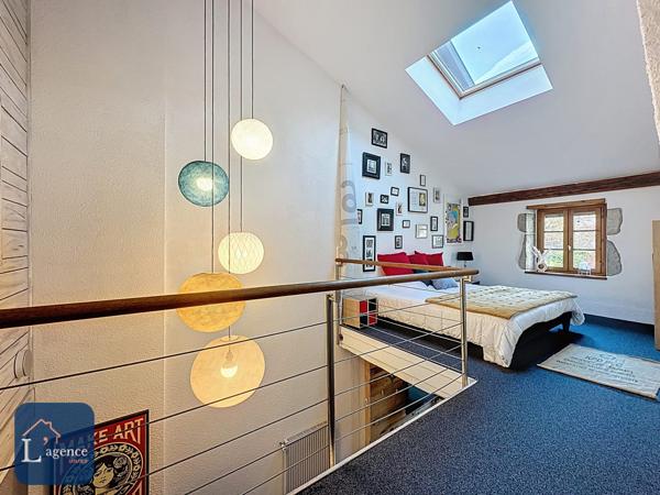 MAISON DE VILLAGE DU XIX SIECLES AVEC TERRASSE - 2 CHAMBRES – 2 PLACES DE STATIONNEMENT