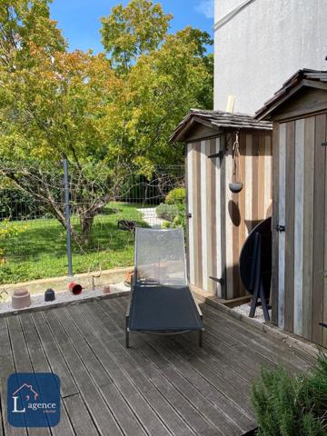 MAISON DE VILLAGE DU XIX SIECLES AVEC TERRASSE - 2 CHAMBRES – 2 PLACES DE STATIONNEMENT