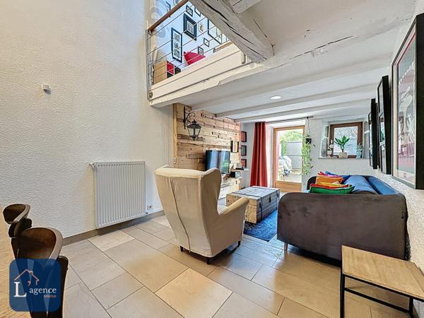 MAISON DE VILLAGE DU XIX SIECLES AVEC TERRASSE - 2 CHAMBRES – 2 PLACES DE STATIONNEMENT