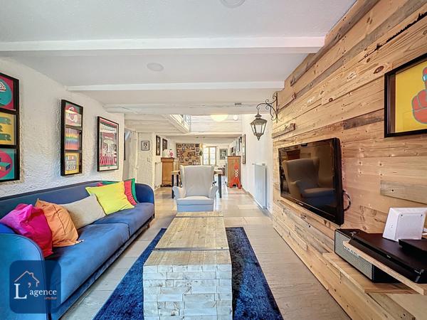 MAISON DE VILLAGE DU XIX SIECLES AVEC TERRASSE - 2 CHAMBRES – 2 PLACES DE STATIONNEMENT