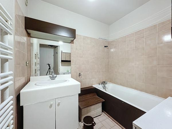 Appartement 3 pièces - Quartier du Plateau / Buttes-Chaumont (Paris 19e)