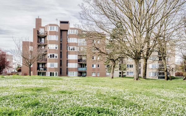 Appartement à vendre    3 pièces • 70,39 m2 Livry-Gargan