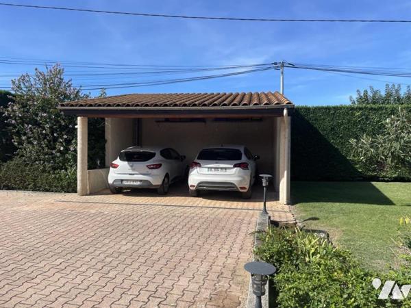 VILLA AVEC PISCINE BEAU JARDIN
