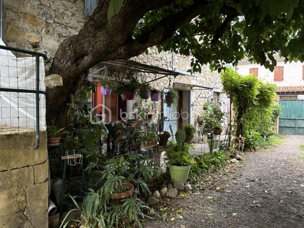 Maison ancienne de 674 m²