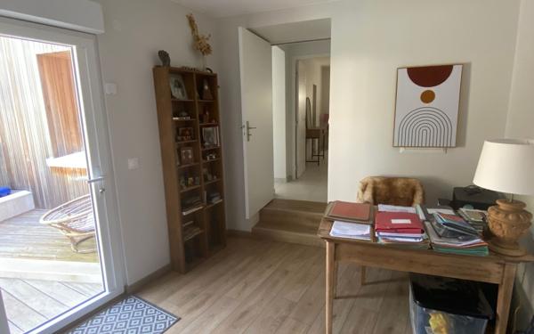 Maison à vendre    5 pièces • 165 m2 La Rochelle