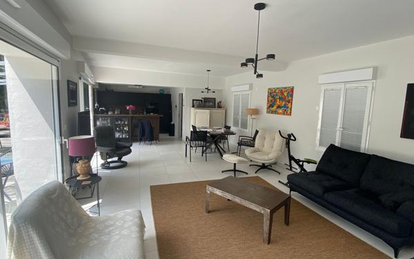 Maison à vendre    5 pièces • 165 m2 La Rochelle
