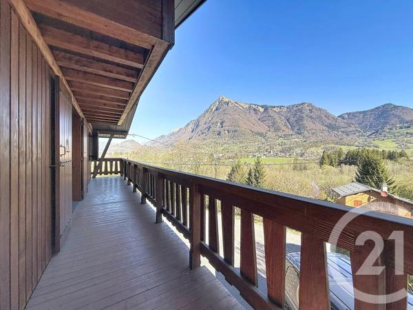 Maison à vendre  7 pièces - 148 m 2   TANINGES  - 74