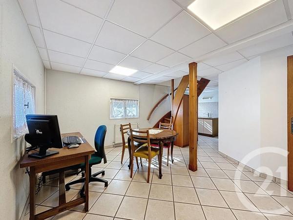 Maison à vendre  7 pièces - 148 m 2   TANINGES  - 74
