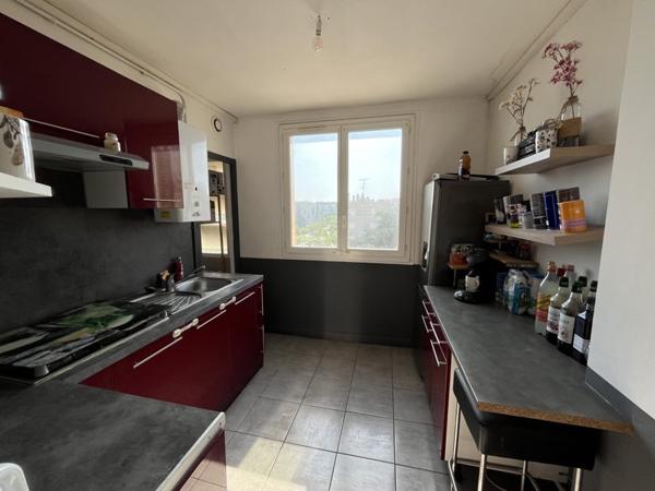 Appartement à vendre |  Saint-Priest |  4 pièces | 65 m²
