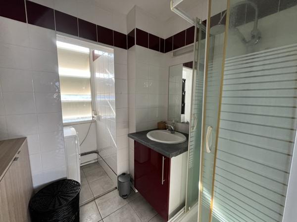 Appartement à vendre |  Saint-Priest |  4 pièces | 65 m²