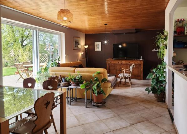 Maison plain-pied 134 m² 6 pièces  jardin 1690 m² piscine  garage Liverdun Toulaire