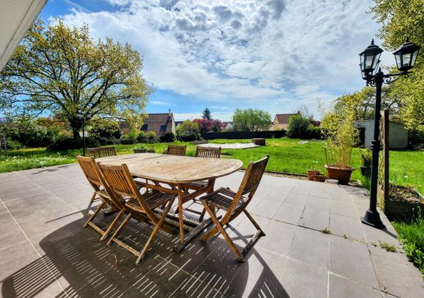 Maison plain-pied 134 m² 6 pièces  jardin 1690 m² piscine  garage Liverdun Toulaire