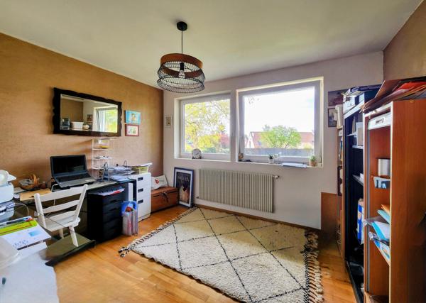 Maison plain-pied 134 m² 6 pièces  jardin 1690 m² piscine  garage Liverdun Toulaire