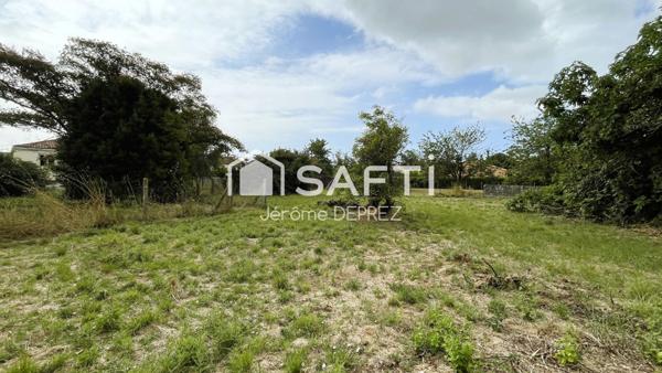 Terrain constructible 1029 m² proche centre bourg